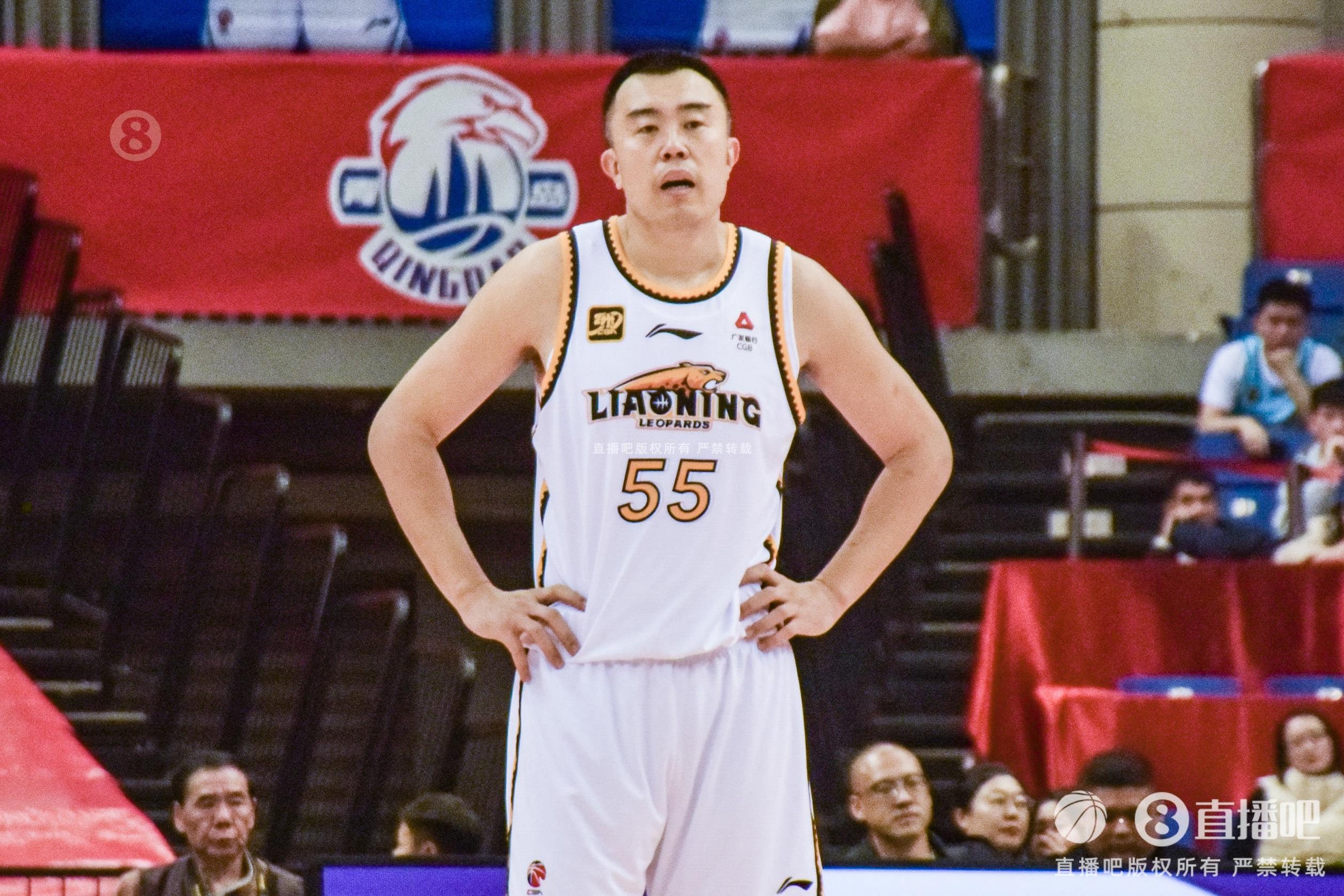 老將盡力了！韓德君7中4拿到14分12籃板3助攻