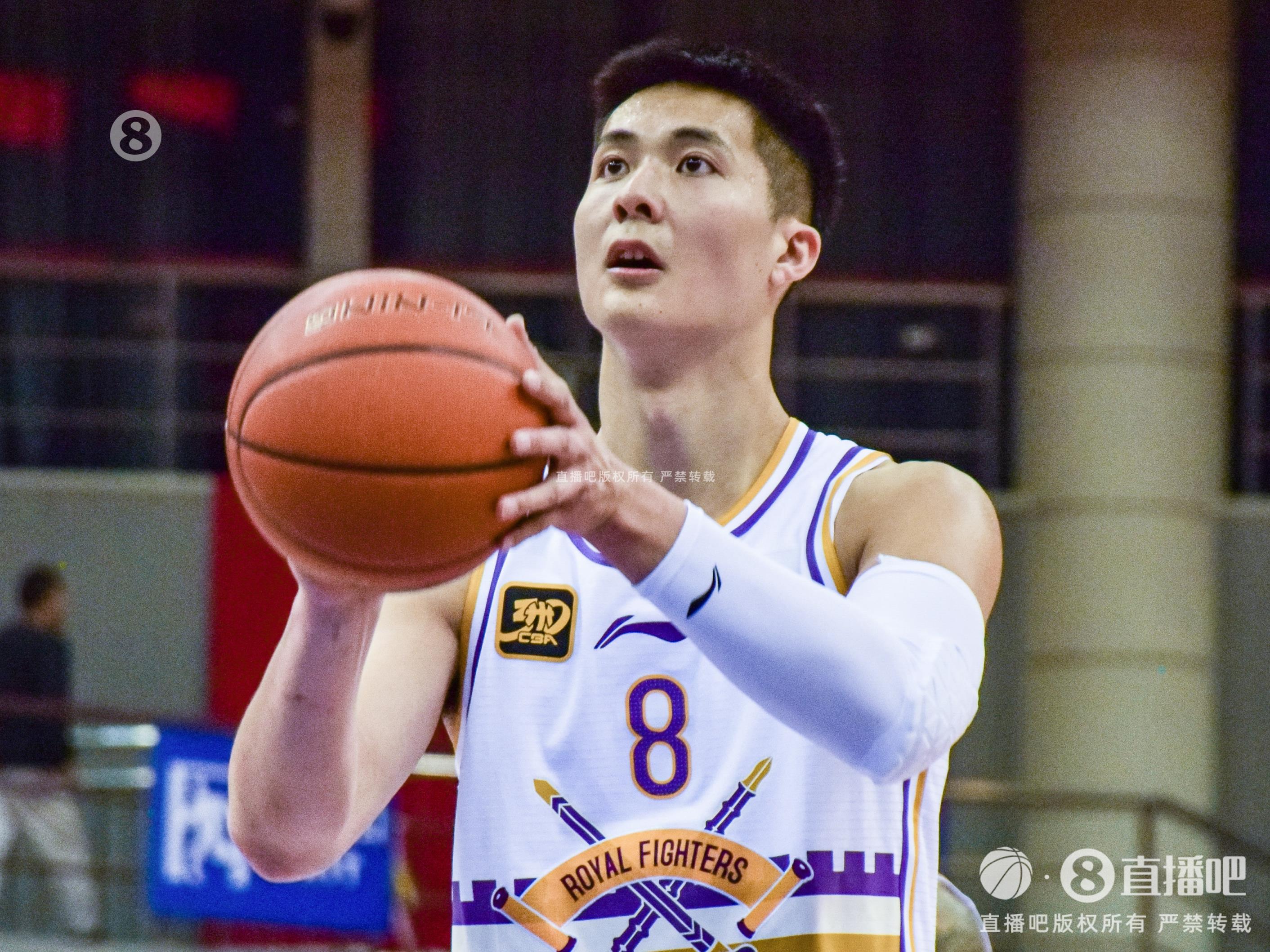 拼盡全力！朱松瑋11中9拿到22分4板6助 三分6中4